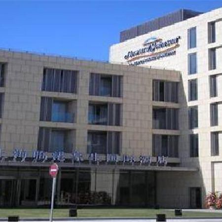Howard Johnson Plaza Lingang Shanghai Nanhui Exteriér fotografie