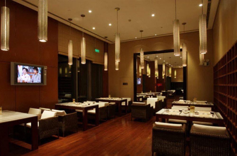 Howard Johnson Plaza Lingang Shanghai Nanhui Exteriér fotografie