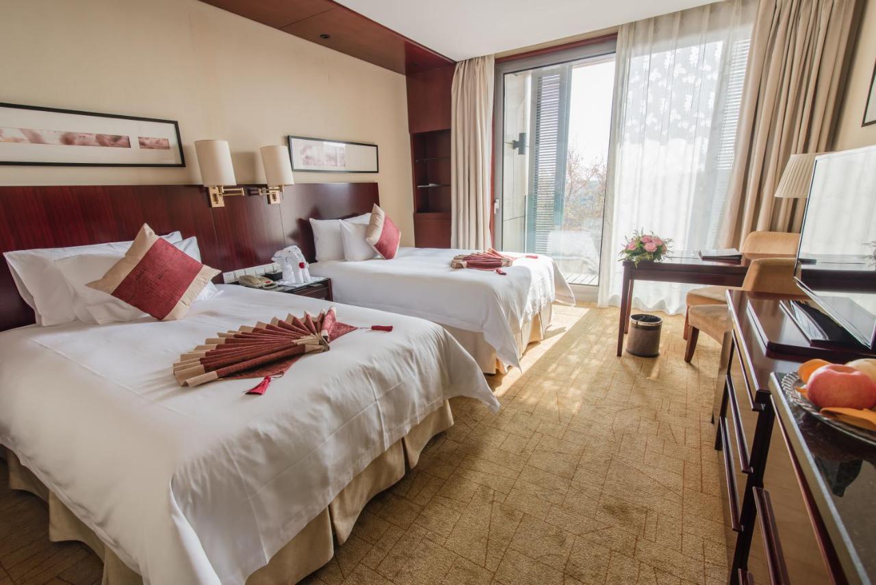 Howard Johnson Plaza Lingang Shanghai Nanhui Exteriér fotografie
